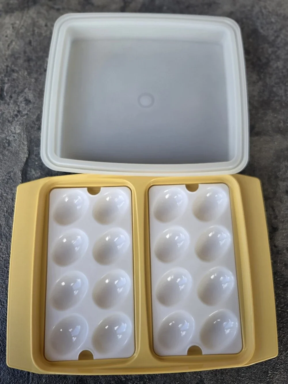 Tupperware 723-4 Goldenrod Yellow Egg Storage Container With Seal